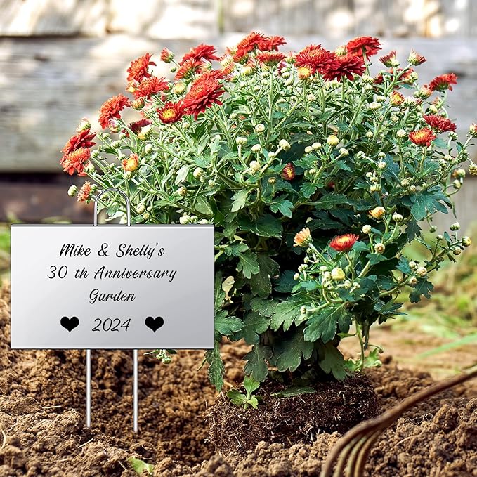 Landhoow 30 Pcs Large Garden Plant Markers Metal Plant Labels Sign 4'' x 6'' with 11'' Stake Weatherproof Waterproof Garden Sign for Outdoor Seedlings Herbs Vegetable Greenhouse, Silver