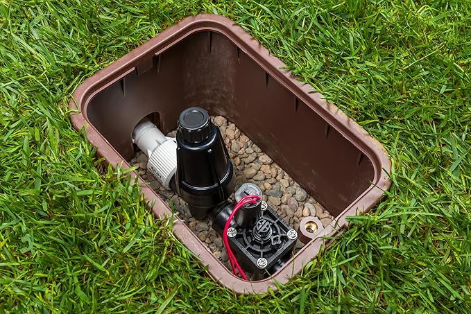 Hunter PCZ10140 Drip Zone Control Kit 1 Inch Valve with 150 Mesh Stainless Steel Filter 40 PSI Pressure Regulator for EZ Drip and Irrigation Systems ¾ Inch Outlet Fits 0.5 to 15 GPM