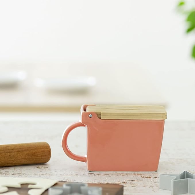 Zero Japan Bee House Premium Salt Box with Hinoki Lid - Container for Sea Salt and Spices - Elegant Cellar for Kitchen Countertop - Coral Pink, 16 oz