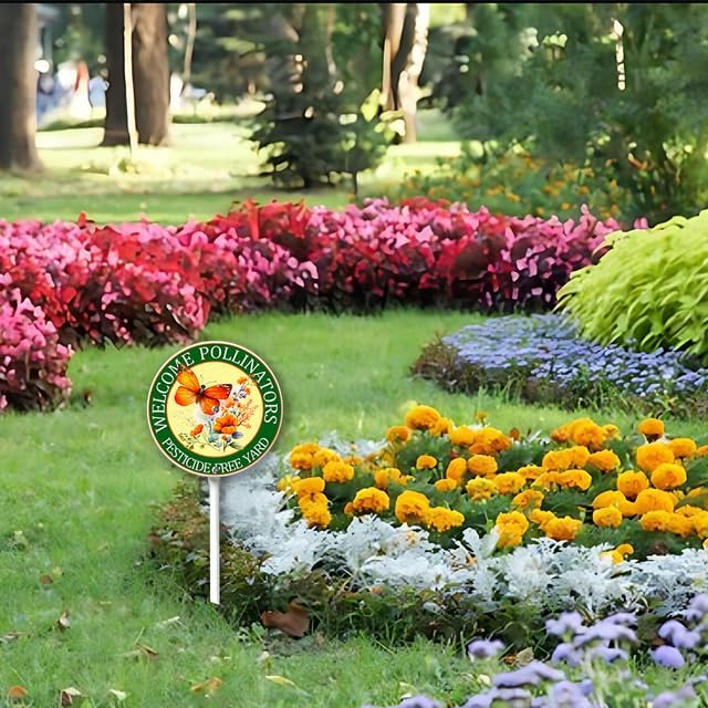 Kurmntregon Welcome Pollinators Pesticide Free Yard Sign Pollinators Friendly Garden Sign With Stake Round 9.2inch Aluminum Security Warning Sign Porch Farmhouse Ranch Farm Courtyard