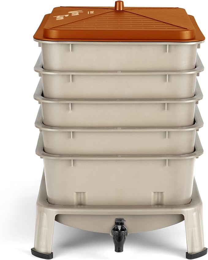 Blütezeit 5-Tray Worm Compost Bin, 53QT Outdoor & Indoor Worm Composter with Worm Farm Starter Kits for Home & Kitchen Recycling Food Waste (Gold)