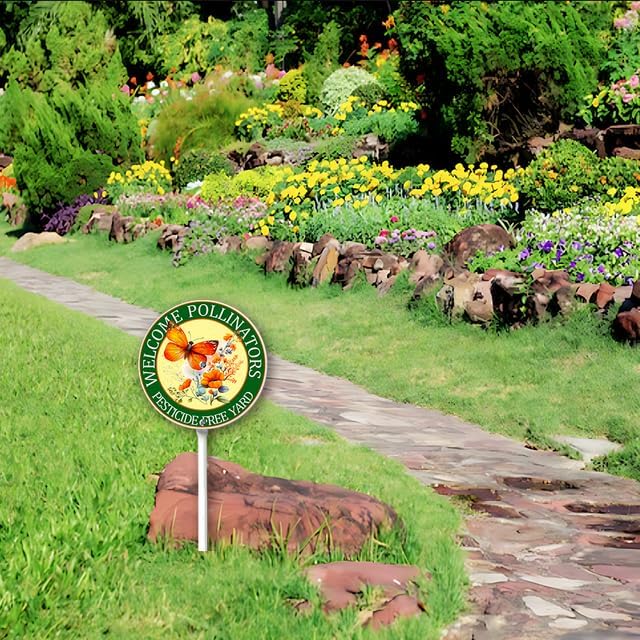 Kurmntregon Welcome Pollinators Pesticide Free Yard Sign Pollinators Friendly Garden Sign With Stake Round 9.2inch Aluminum Security Warning Sign Porch Farmhouse Ranch Farm Courtyard