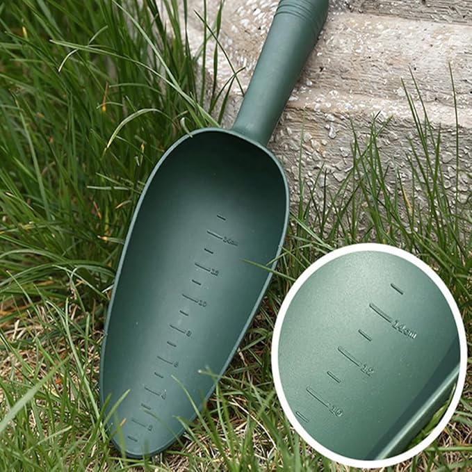2Pcs Plastic Garden Shovel Multi-Function Plastic Scoop Soil Shovel Succulent Soil Shovel Scoop Gardening Tools for Flower Vegetables Soil Transplanting Scoop Gardening Tools