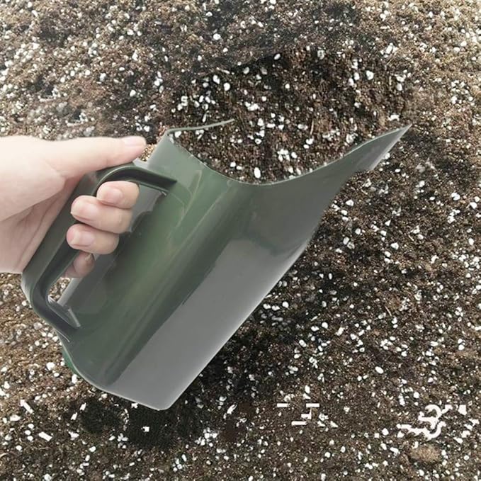 Garden Shovel,Soil Scoop Plastic Garden Cultivation Scoop,Hand Scooper Soil Sifter,Handy GardenScooper,Multi-Function SoilShovel Digging Tool for Soil,Compost,Plants