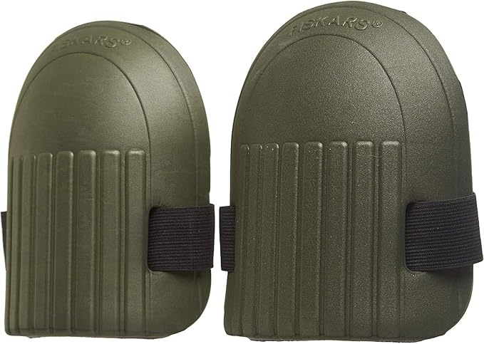 Fiskars Lightweight & Durable Knee Pads for Gardening and Housework - with Comfortable Padded Foam Cushioning