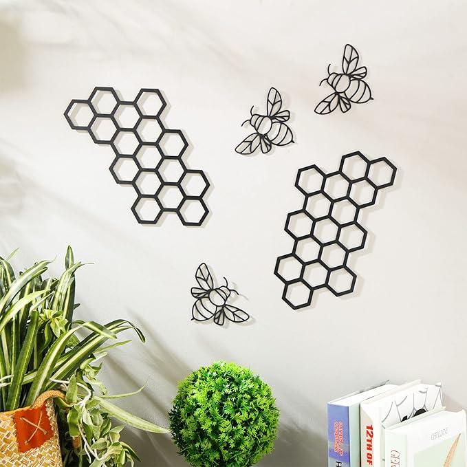Peryiter 5 Pcs Metal Bee Wall Art Farmhouse Honey Bee Honey Comb Decor Wire Metal Wall Decor Hanging for Living Room Garden Bedroom Office Home(Black)