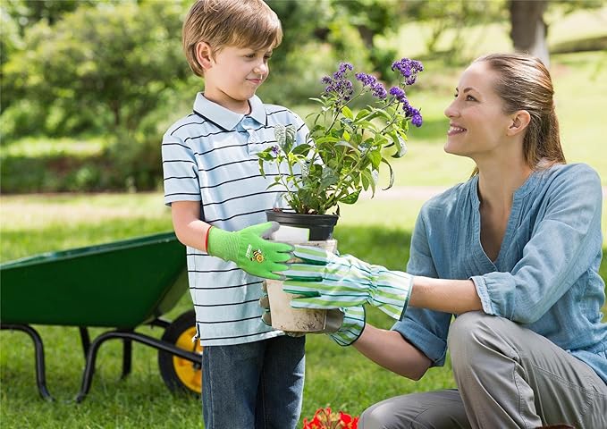 Ages 8-10 Kids Gardening Gloves,Yard Work Gloves for Toddlers, Youth, Girls, Boys, Childrens, Soft Safety Rubber Gloves (XS Age 8-10, 2 Pairs Green Bee)