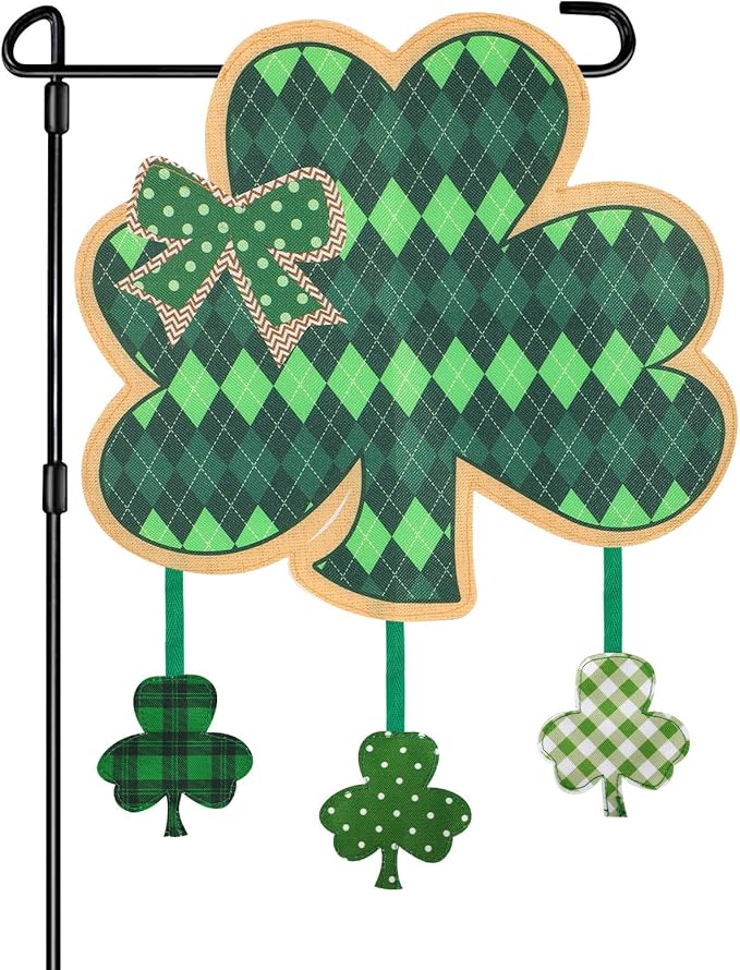 St Patrick Shamrock Garden Flag Banner Outdoor Decorations for Outside Double-Sided Printed, St Patricks Shamrocks Yard Flags House Yard Spring Seasonal Decoration 15 x 14 Inch Striped Plaid