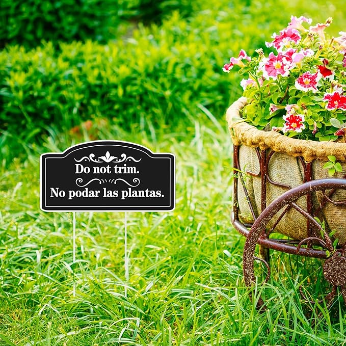 Soaoo 4 Pcs Corrugated Plastic Do Not Trim Yard Signs with Stakes 6.2 x 3.3 Inch 9.2 x 4.9 Inch Plant Signs Bilingual Garden Markers for Outdoor Lawn (Black,Elegant)