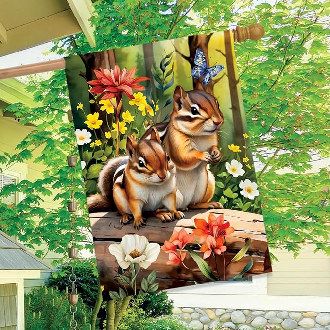 Briarwood Lane Chipmunks House Flag