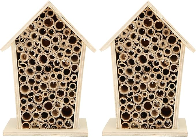 Bee House, Wooden Insect Hotel Hanging Bamboo Bees Hive Habitat Bug Garden Shelter Insects House Decoration Beneficial Nests Box Decorations for Butterfly Bird Outdoors Attracts Pollinators 2PCS