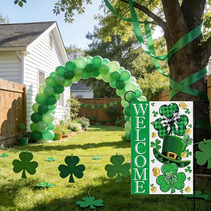 St Patrick's Day Garden Flag, 12x18 Inch Green Lucky Clovers Double Sided Flag for Courtyard Decoration, St Patrick's Day Welcome Outside Banner for Home Holiday Party Decoration