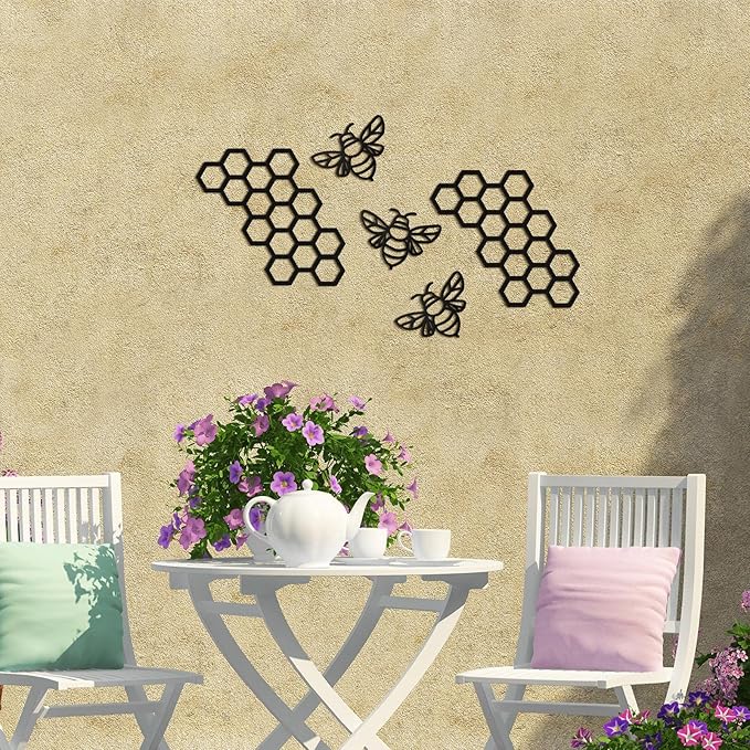 Peryiter 5 Pcs Metal Bee Wall Art Farmhouse Honey Bee Honey Comb Decor Wire Metal Wall Decor Hanging for Living Room Garden Bedroom Office Home(Black)